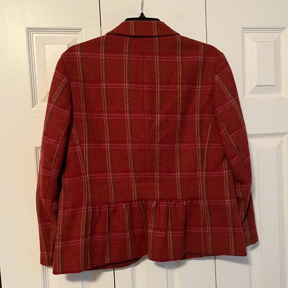 Blazer - Picture 4 of 4